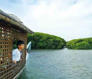 Top 8 destinations & villas to visit